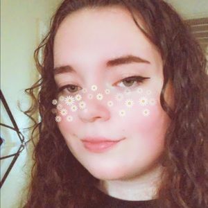 Meet your Posher, Stephany